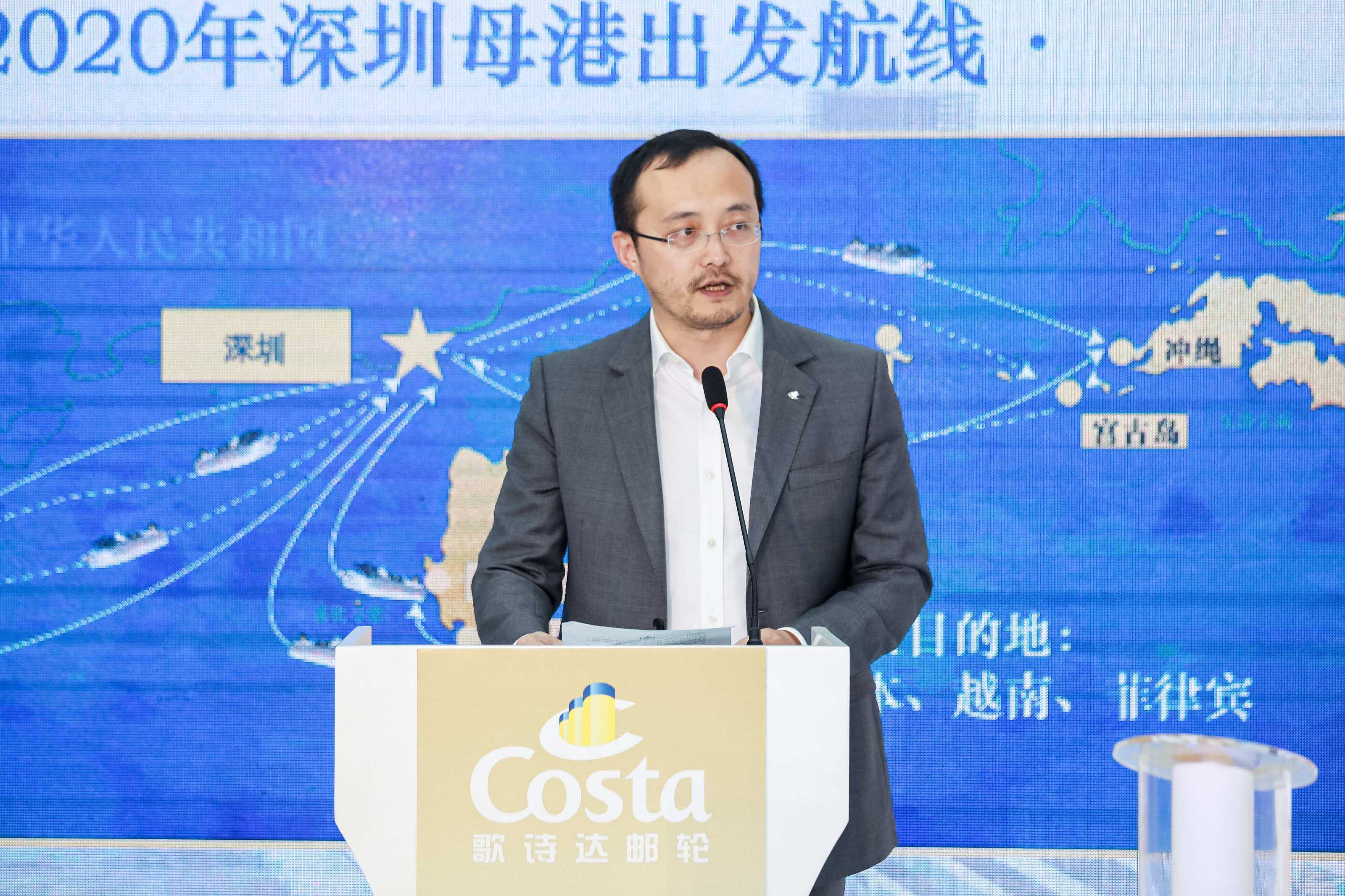 歌诗达邮轮大中华及东南亚区销售及商务高级副总裁叶蓬发表讲话