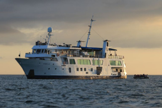 MV Isabela II Galapagos