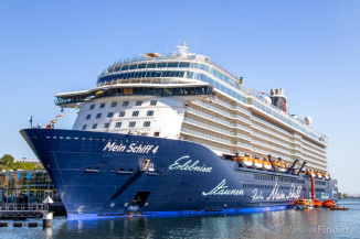 Mein Schiff 4