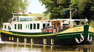 La Nouvelle Etoile barge